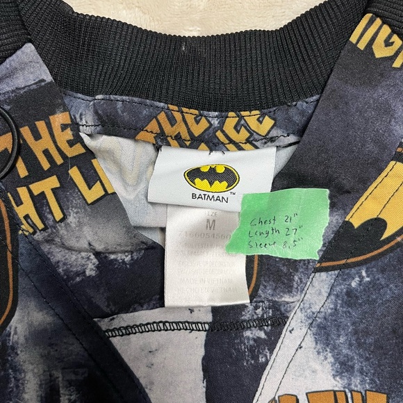 Batman Scrubs Top - Black, and Yellow - Picture 3 of 3